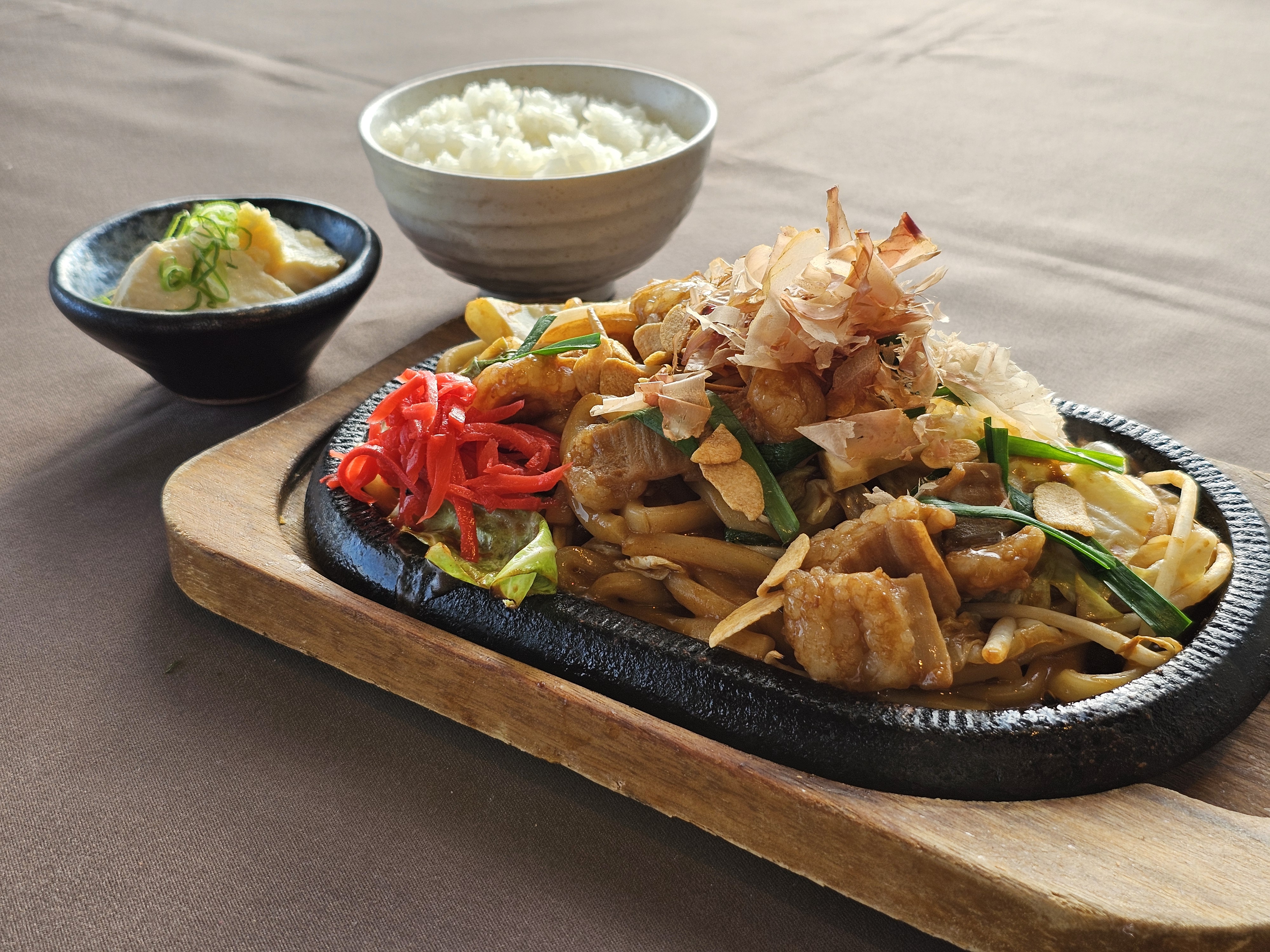 フェアウェイ走行で爽快プレー！2人乗りカートのご案内 | 三甲ゴルフ